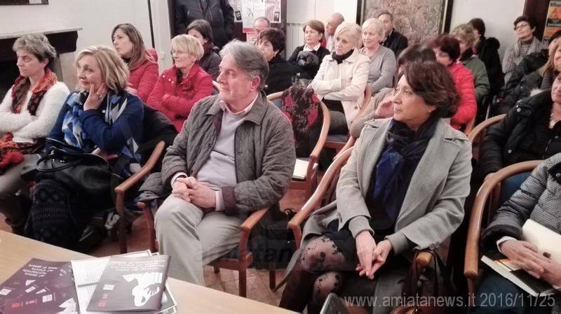 piancastagnaio_presentazione_stagione_teatrale_img_20161125_190335