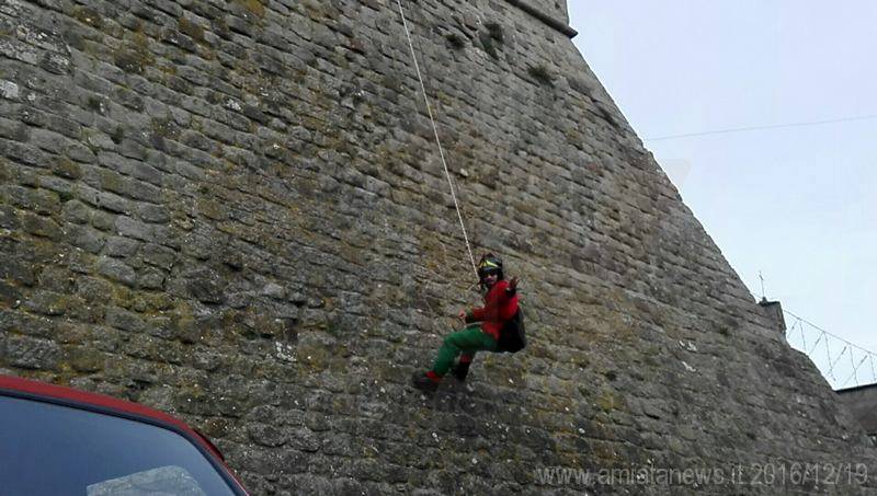 piancastagnaio_babbo_natale_vigili_del_fuoco_img_20161219_105904