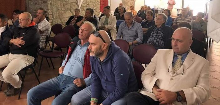 Castel del Piano. Casucci (Lega): “Amiata, terra da preservare e valorizzare.” Castel_del_Piano_Incontro_Lega_201809_01