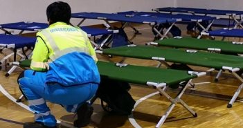 Castiglione d’Orcia. Ancora attivo lo sciame sismico. Comune, Protezione Civile, RAE e VAB a sostegno dei cittadini Castiglione_dOrcia_Sciame_sismico_20181108_Palestra_IMG-20181109_01