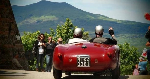 1000 Miglia: l'Amiata vista da Radicofani - Foto di Massimo Flori