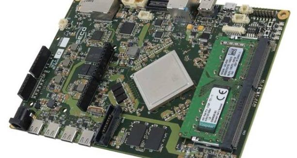 AXIOM_board_01