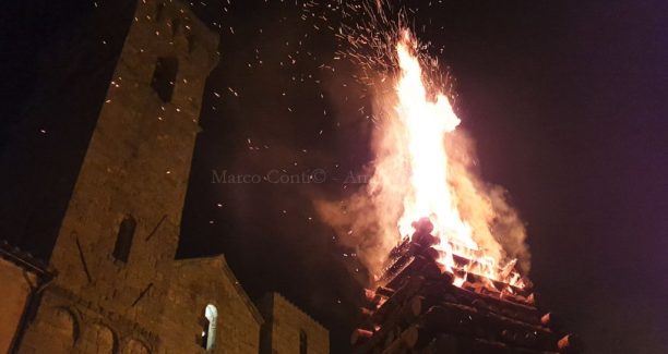 Abbadia_San_Salvatore_Fiaccole_20221224_195110_01