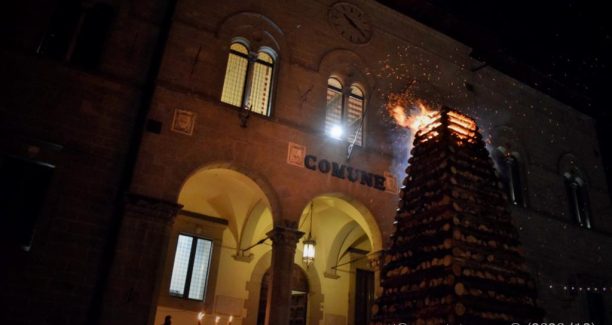 Abbadia_San_Salvatore_Natale_2020_Fiaccole_20201224__DSC9132