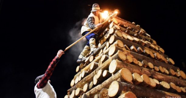 Abbadia_San_Salvatore_Natale_Fiaccole_Accensione_20191224__DSC1245