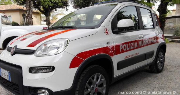 Auto_Polizia_Municipale_Amiata_Val_dOrcia_IMG_20180430_095547