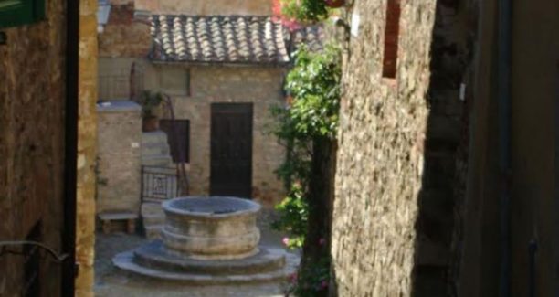 Castiglione_dOrcia_Scorcio_Centro_Storico_01