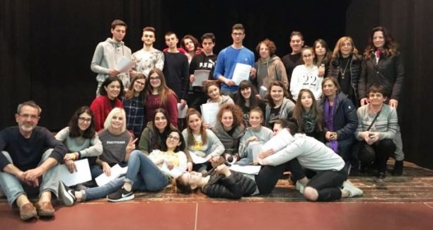 Cinigiano_studenti_Norcia_teatro_01