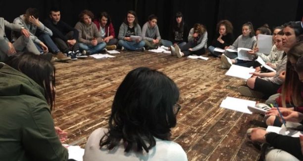 Cinigiano_studenti_Norcia_teatro_02