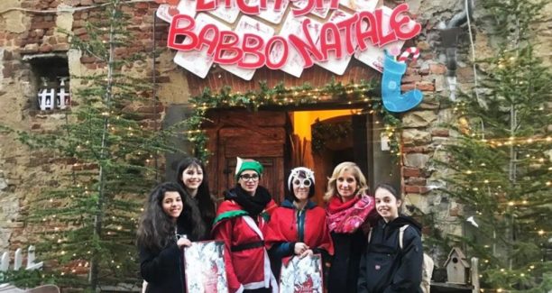 Civitella_Paganico_Sindaco_Alessandra_Biondi_Volontari_Casa_Babbo_Natale_01