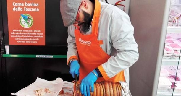 Conad_degustazione_porchetta_Salumificio_Cerboni_IMG_20161126_091731
