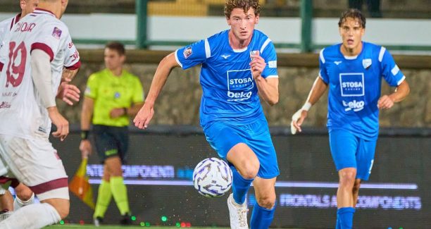 Easton-Ongaro-scaled