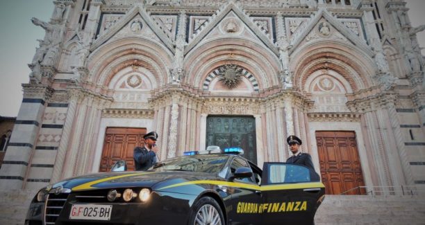 Guardia_di_Finanza_Siena_03