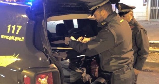 Guardia_di_Finanza_Tenenza_Poggibonsi_01.jpg