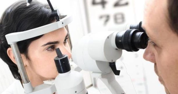 Medico_oculista_01