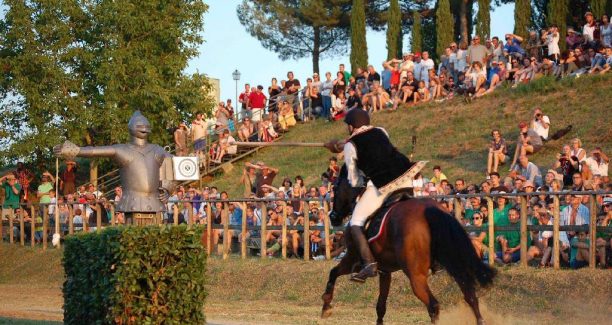 Montisi_Giostra_di_Simone_01