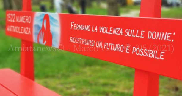 Panchina_Rossa_Violenza_Donne_20210506_104145