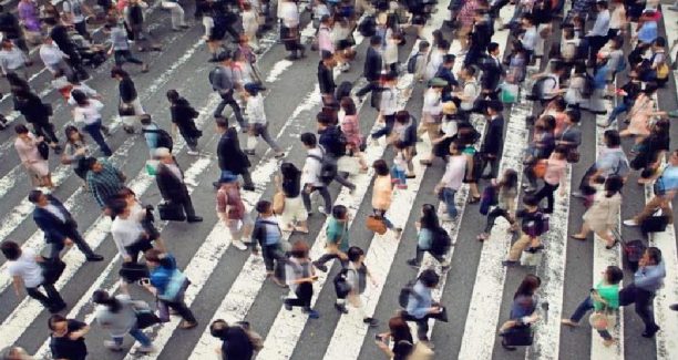 Persone_in_strada_01