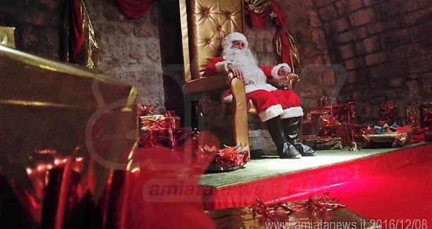 piancastagnaio_favoliamo_verso_il_natale_2016_rocca_babbo_natale_img_20161208_152513