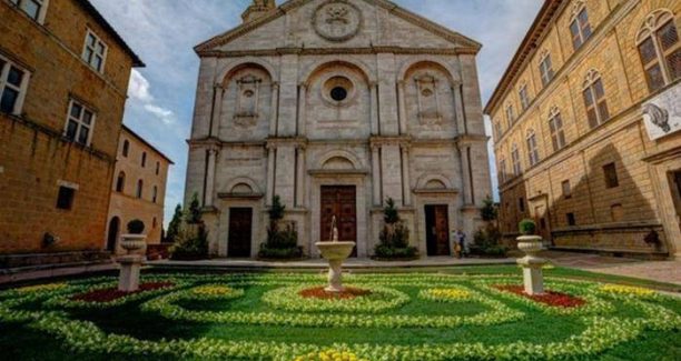 Pienza_Festa_dei_Fiori_02