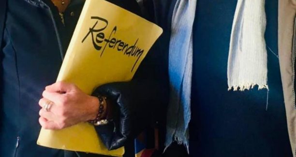Presentazione_Referendum_Cartellina_02