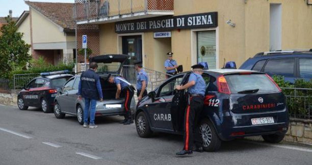 san_casciano_dei_bagni_mps_carabinieri