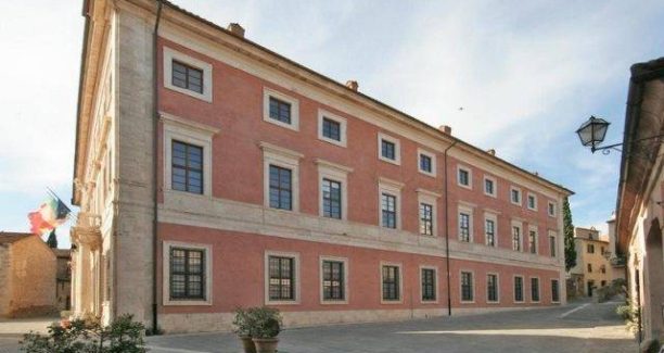 san_quirico_doricia_papazzo_chigi_comune_01