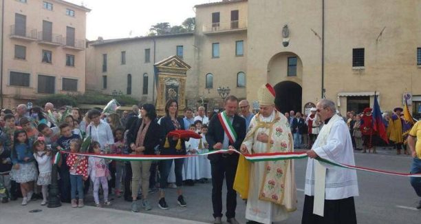 Sarteano_Inaugurazione_Largo_Pio_III_01