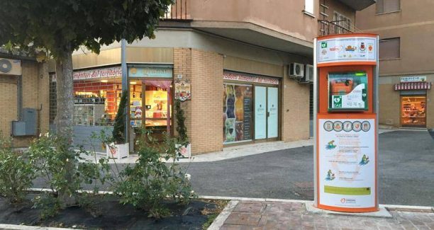 Sarteano_defibrillatore_01
