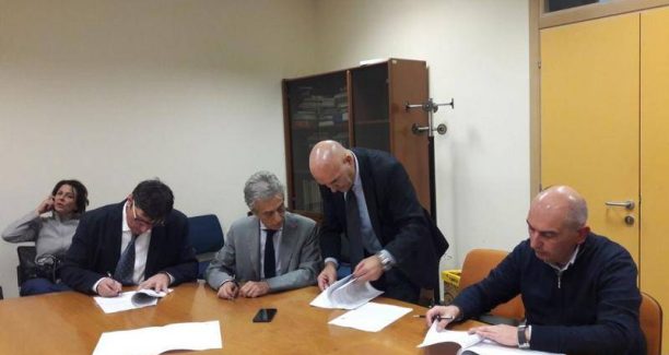 Siena_Accordo_USL_Toscana_Sud_Est_Farmacie_firma_accordo_01