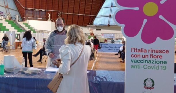 Siena_PalaGiannelli_Vaccinazione_20210523_01