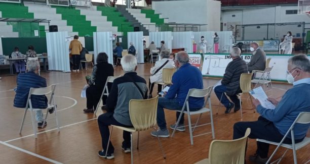 Siena_PalaGiannelli_Vaccinazione_Janssen_Johnson&Johnson_20210425_02