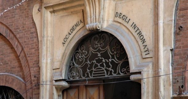 Siena_Palazzo Patrizi_Accademia_degli_Intronati_01