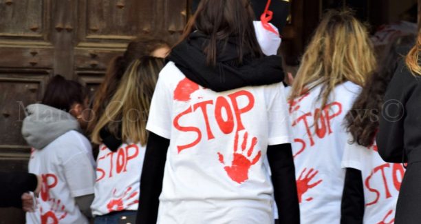 Sto_Violenza_Donne_Magliette__DSC1303