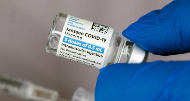 Vaccino_Janssen_Johnson_&_Johnson_01