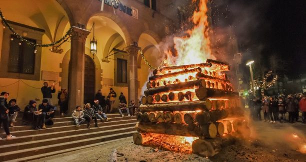 fiaccole guardate foto di Luciano Forti