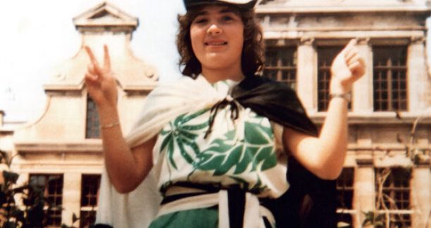 la-ragazza-dai-pantaloni-verdi