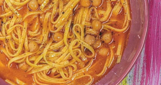 minestra di ceci coi tagliolini.