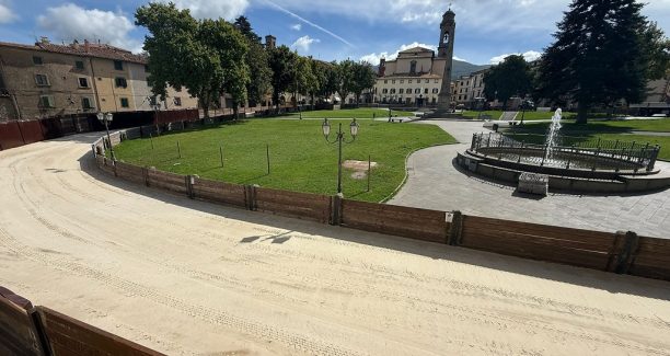 piazza del Palio Castel del Piano