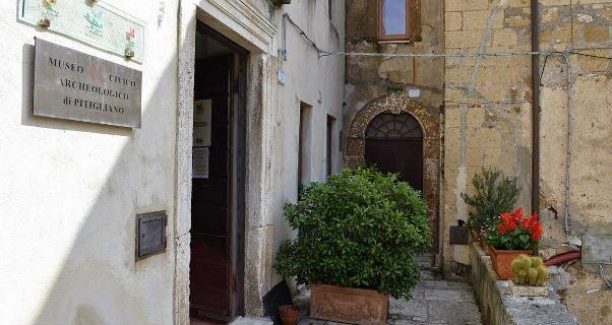 pitigliano_museo_civico_archeologico_ingresso