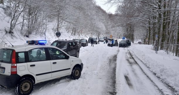 santa fiora neve strade