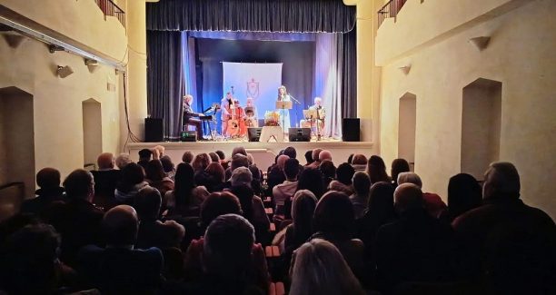 teatro davide lazzaretti