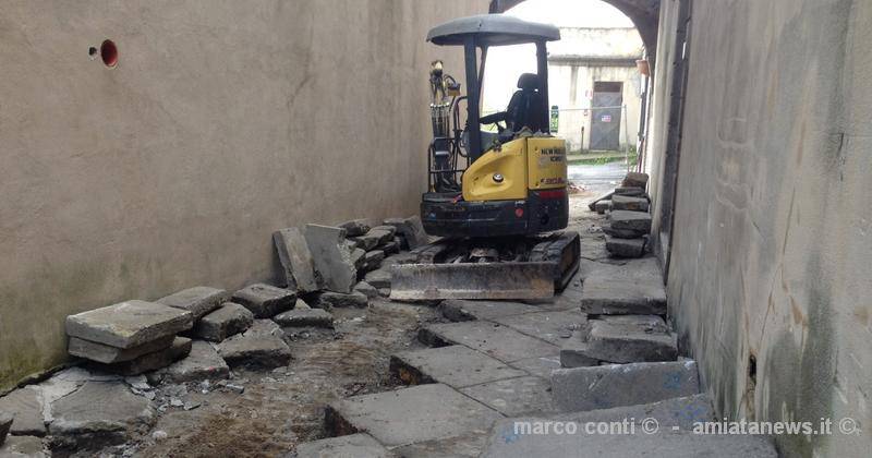 Piancastagnaio_LAvori_ENEL_Viale_Guerrini_Via_Garibaldi_20180416_IMG_2312