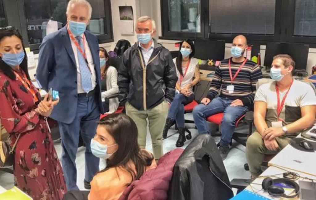 Siena_Eugenio_Giani_con_i_ricercatori_di_Toscana_Life_Sciences